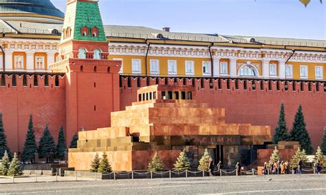 Lenin Mausoleum | History, Description, & Facts | Britannica