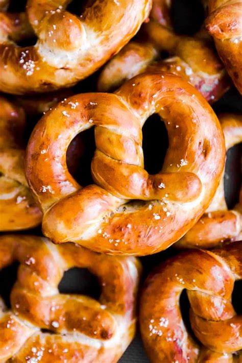 Homemade German Soft Pretzels Recipe | Savory Nothings