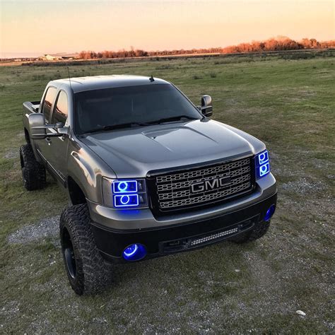 TruckDaily® on Instagram: “@johnmarkh18 #truckdaily #lifted #gmc # ...