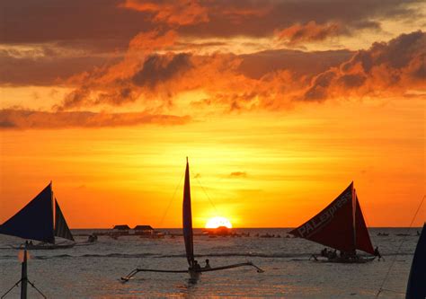 Kevin's Dim Summary: Five Boracay Sunsets