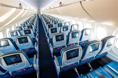 90% Of Delta's Fleet Has Seatback Screens For All Passengers - Simple ...