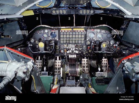 B 52 Bomber Cockpit Stock Photo - Alamy