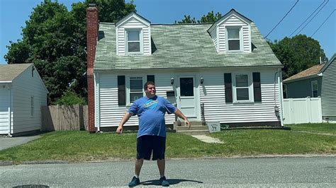 We Found Peter Griffin In The Real Quahog, Rhode Island - YouTube