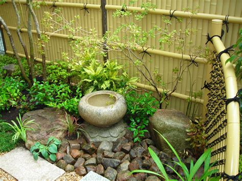 Pin de Zen Architect en garden ideas | Pequeño jardín japonés, Diseño ...