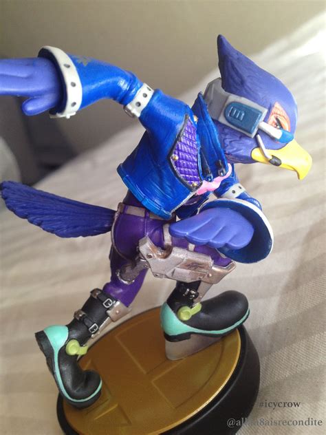 3/5 Another side view of Starfox's Falco Lombardi. #amiibo | Star fox ...