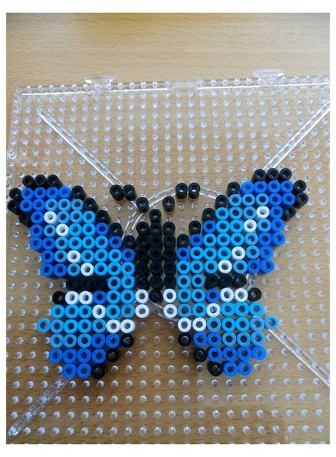 #perler #bead #butterfly #perlerbeadbutterfly Fjäril. Hama pärlor ...