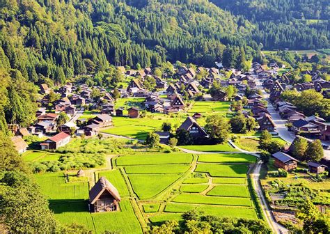 Shirakawa-go village in Japan | Search & Compare Hotel & Flight Deals