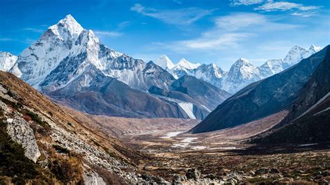 Ama Dablam Mountain Himalaya Range Nepal UHD 4K Wallpaper - Pixelz.cc