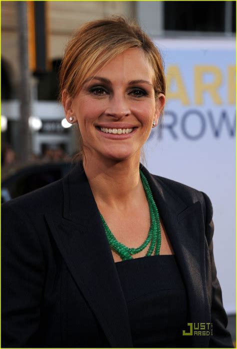 Julia Roberts: 'Larry Crowne' Premiere with Tom Hanks!: Photo 2555948 ...