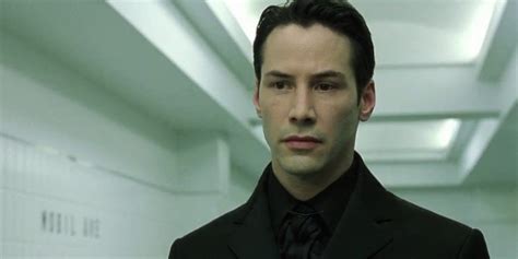 Keanu Reeves Shows Off New Look For Neo In The Matrix Resurrections ...