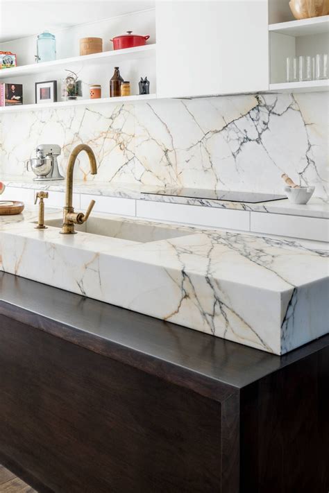 25+ Calacatta Gold Marble Backsplash - Luxury Nature