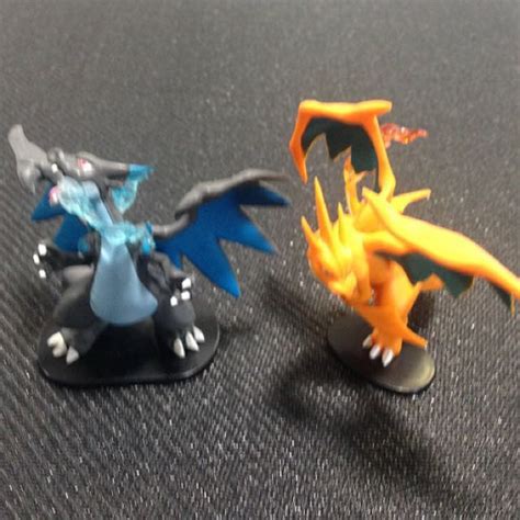 (Sold Out) Mega Charizard X & Y Pokemon EX Collection Box Figures ...