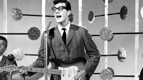 10 Best Buddy Holly Songs of All Time - Singersroom.com