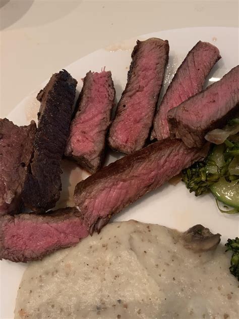 Medium rare pan sear : steak