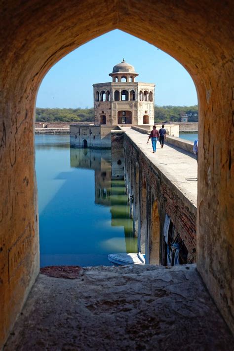 Hiran Minar, Pakistan | Beautiful places to visit, Pakistan tourism ...