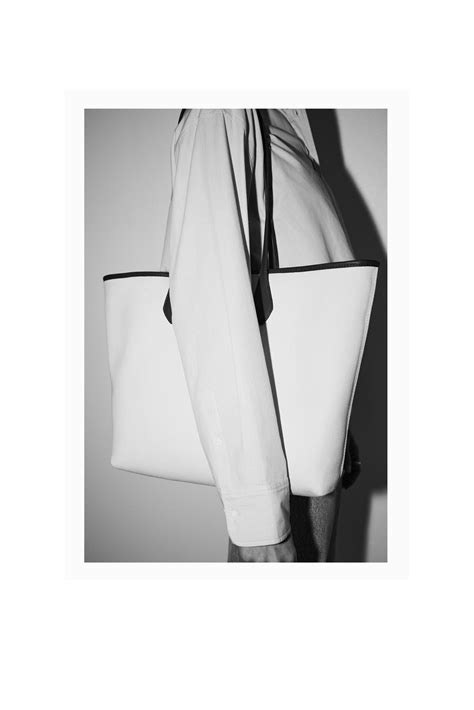 Zara Canvas Tote Bag – MEBU