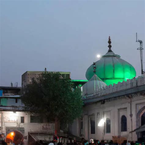 Nizamuddin Dargah : Interesting Facts, Information & Travel Guide