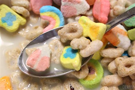 Review: Lucky Charms with Mixed-Up Marshmallows Cereal