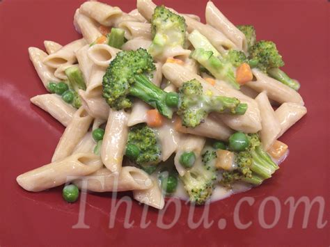 Cheddar Cheese Sauce Pasta With Veggies - Thibu Times