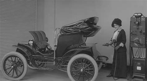 Early 20th Century Was the Golden Age for Electric Cars - GreekReporter.com