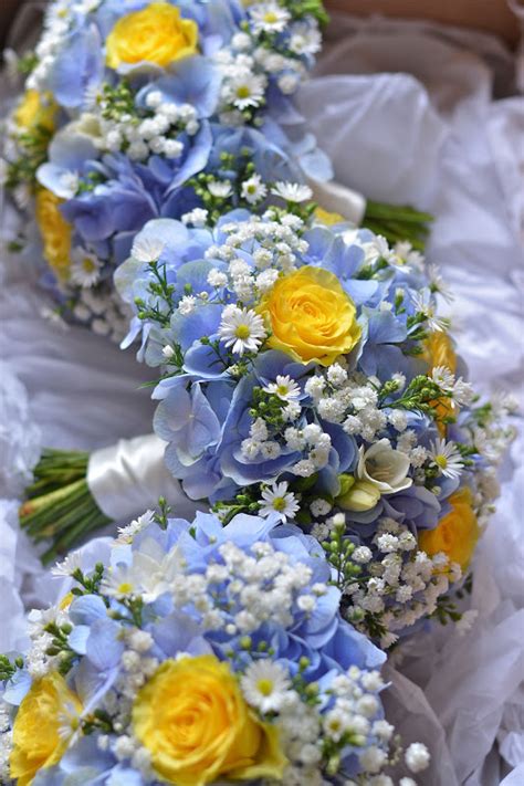 Wedding Flowers Blog: Ellie's Yellow and Blue Wedding Flowers, Marwell ...