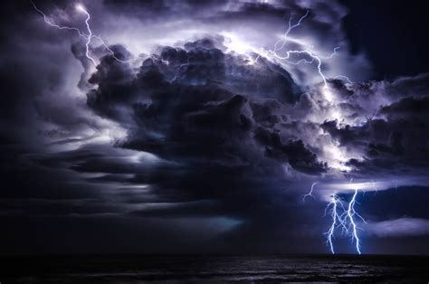 Storms, Lightning storms and Lightning on Pinterest | Lightning storm ...