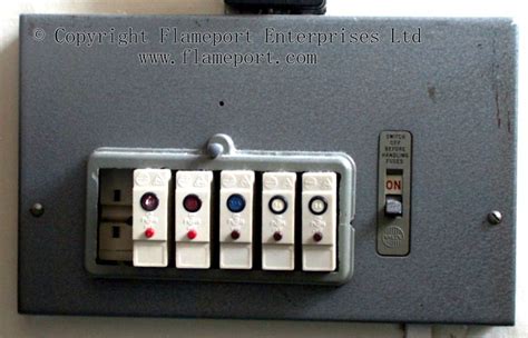 How To Wire A Fuse Box Diagram