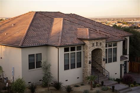 Stucco House Colors With Red Tile Roof - bmp-syrop