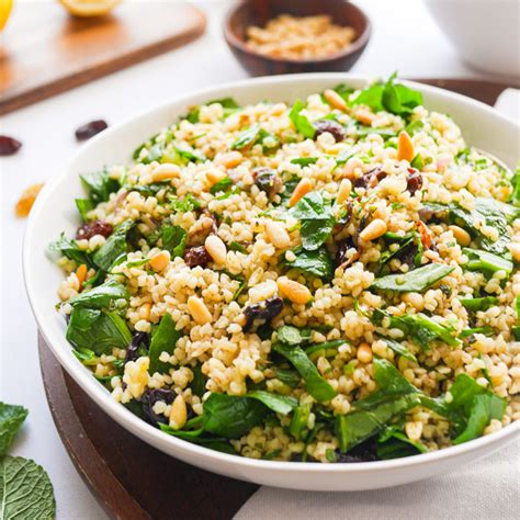 Bulgur Wheat Salad with Spinach, Pine Nuts & Raisins | Elizabeth Chloé