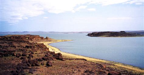 Lake Turkana National Parks - UNESCO World Heritage Centre