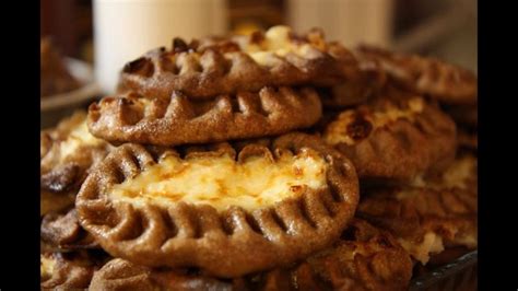 How to make Karelian pies - YouTube