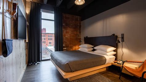 Hotel in Downtown Nashville, TN - on Broadway Street | Moxy Nashville ...