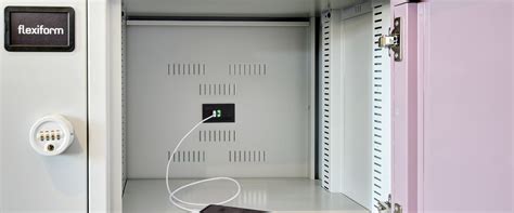 Office Lockers with Mobile Phone & Laptop Charging : Flexiform