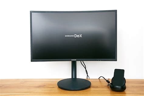 Samsung's DeX Accessory Transforms Your Galaxy S8 into a Desktop Computer