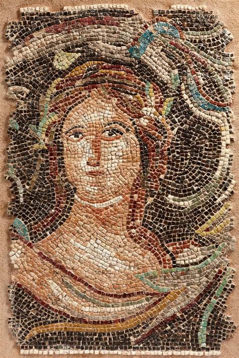 Roman mosaic depicting a woman. Ca. 4th century A.D. | Mosaico ...