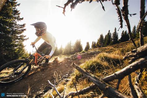 The Canyon Strive CFR – In our big 2023 enduro bike group test | ENDURO ...