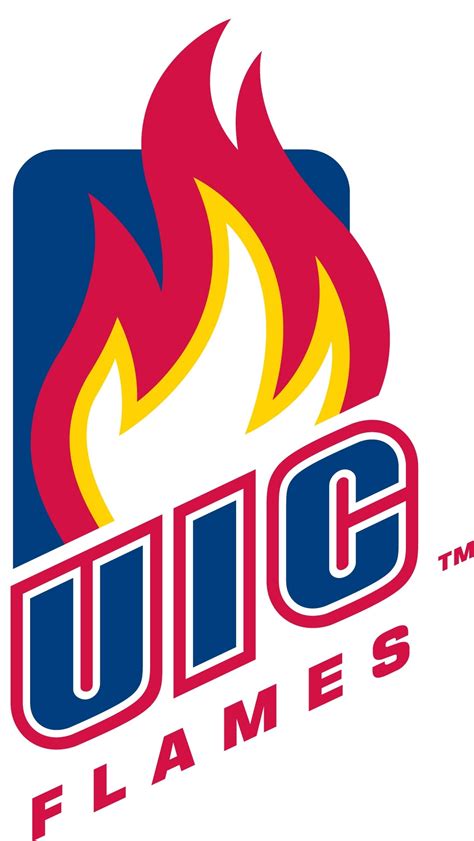 UIC Flames Pick Up Versatile In-State Swimmer Lexie Joy