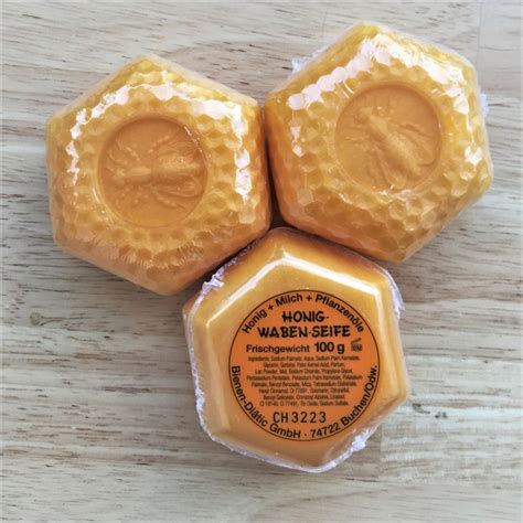 Soap with natural honey (100g) 1254780