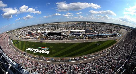 NASCAR, Penn National Gaming expand gaming partnership | NASCAR