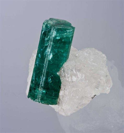 About Beryl Gemstones - Types, Meaning, Benefits