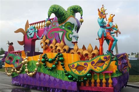 Mardi Gras - True Column Photos