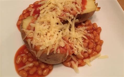 Jacket Potato, Cheese and Beans | SmallerKnickers™