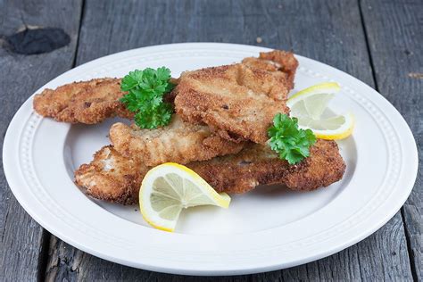 Traditional German schnitzel | Ohmydish