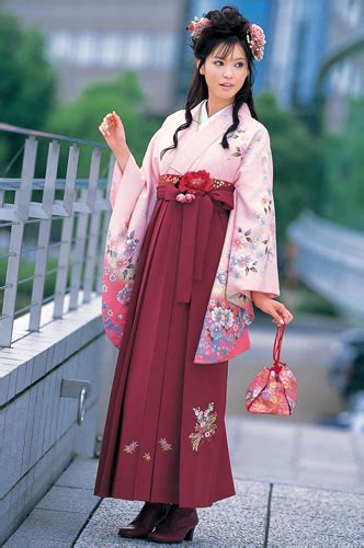 HAKAMA | Hakama are a type of traditional Japanese clothing.… | Flickr