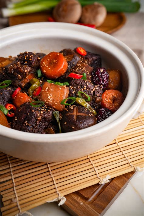 Galbi Jjim (Braised Korean Short Ribs) - Chasing Cravings