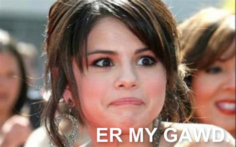 Funny Picutres Of Sel ♥ - WE ♥ SELENA GOMEZ