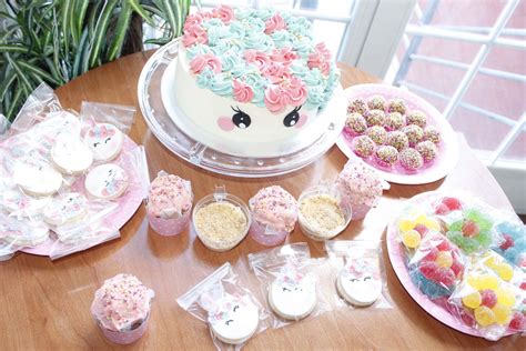 Mesa dulce unicornio 1 - Cake Designs