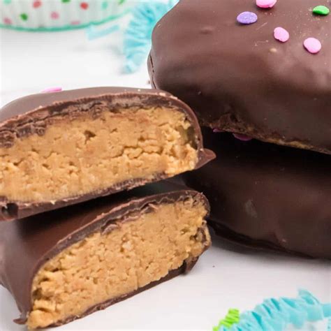 Homemade Reese's Peanut Butter Eggs with Video ⋆ Real Housemoms