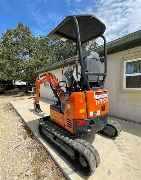 Hitachi ZX17U - Balam Rentals