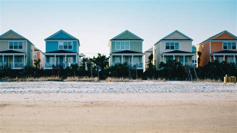 Most Affordable and Expensive Airbnb Beach House Rentals in America ...